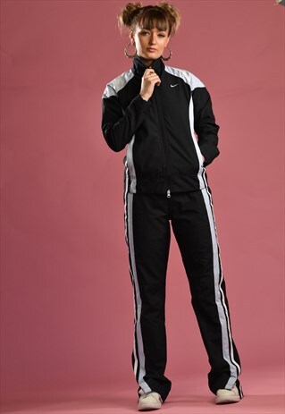 EARLY 2000S NIKE TRACKSUIT