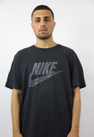 VINTAGE NIKE GRAPHIC T-SHIRT
