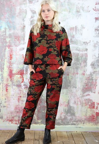 CROP TROUSERS & TOP CO-ORDINATES IN BLACK WITH RED ROSES