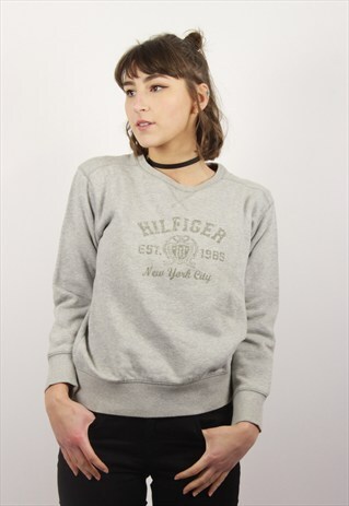 VINTAGE TOMMY HILFIGER 90S SWEATSHIRT