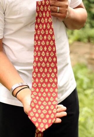 VINTAGE ARMANI RED SILK TIE