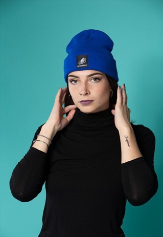 CLASSIC BEANIE IN BLUE WITH LOGO