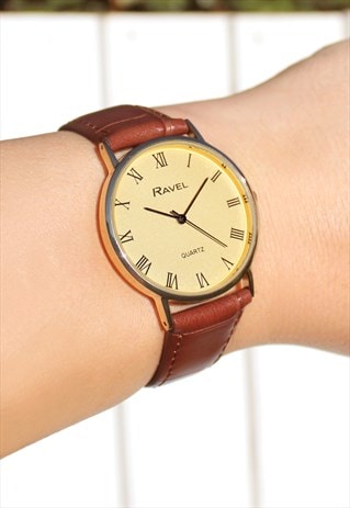 VINTAGE STYLE NUMERAL WATCH