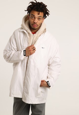 VINTAGE NIKE LIGHTWEIGHT JACKET