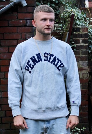 VINTAGE CHAMPION REVERSE WEAVE SWEATSHIRT M/L