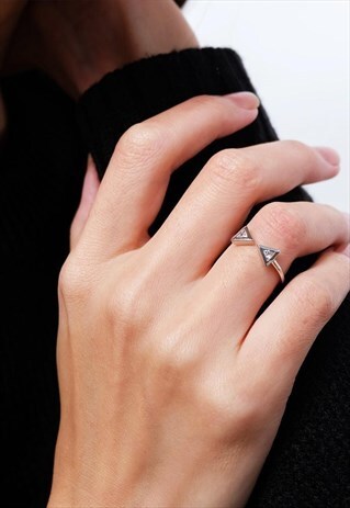 TRIANGLE STERLING SILVER RING
