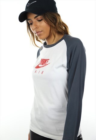 VINTAGE NIKE BIG LOGO LONG SLEEVE T SHIRT