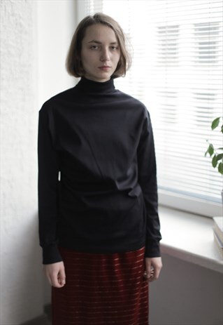 VINTAGE 90'S BLACK LONG SLEEVED TURTLE NECK TOP
