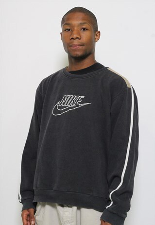 VINTAGE NIKE SWEATSHIRT