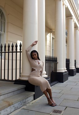 Beige knit dress with cut-out