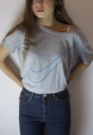 GREY NIKE T-SHIRT