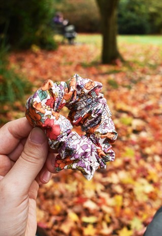 AUTUMNAL COLOURED SCRUNCHIE