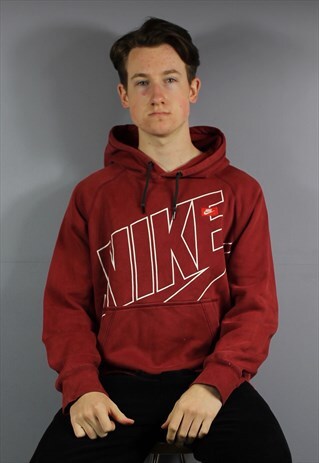 VINTAGE NIKE HOODIE IN RED WITH POUCH POCKET AND PRINTED SPE