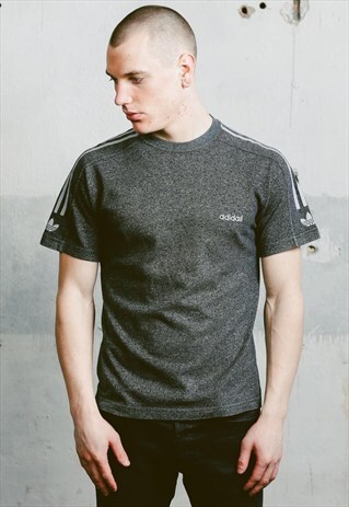 VINTAGE MONOCHROME ADIDAS T-SHIRT