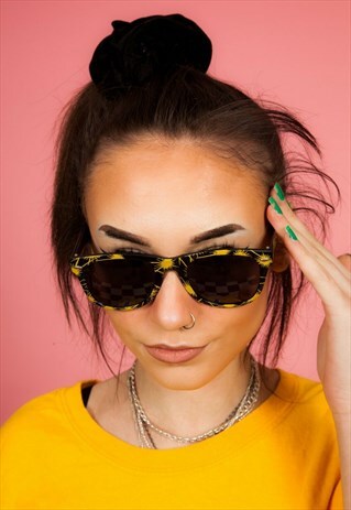 VINTAGE BLACK AND YELLOW FIREWORK CRAZY PATTERN SUNGLASSES  