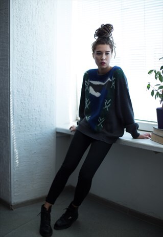 VINTAGE 90'S GREY MOUNTAINS PATTERNED KNITTED JUMPER