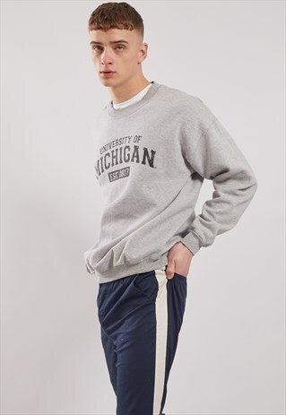 VINTAGE UNIVERSITY OF MICHIGAN SWEATSHIRT
