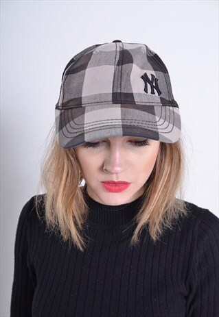 VINTAGE NEW YORK YANKEES BASEBALL CAP HAT CHECK GREY