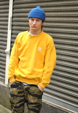 VINTAGE ADIDAS SWEATER