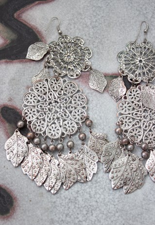 60S STYLE SILVER DROP TINSEL EARRINGS