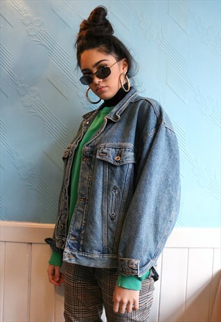 90 OVERSIZED CROPPED TRUCKER STYLE DENIM JACKET