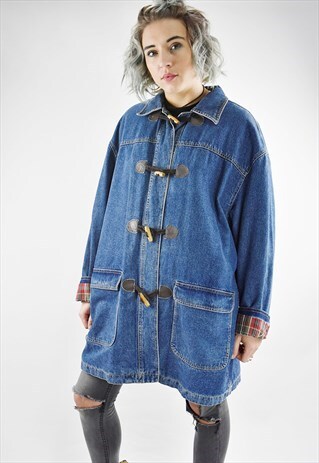 VINTAGE LIZ CLAIBORNE DENIM DUFFLE JACKET