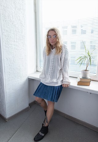 VINTAGE 80'S WHITE KNITTED JUMPER