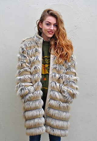 VINTAGE 1990S IVORY SHAGGY FAUX FUR COAT