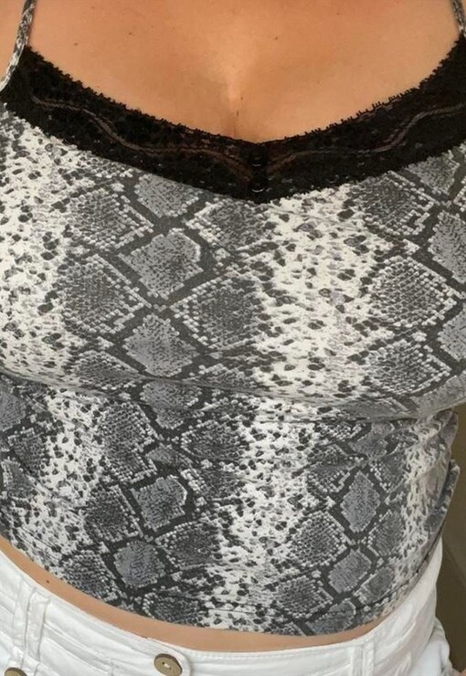 garment image