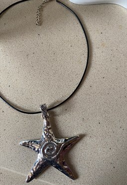 large silver starfish pendant necklace