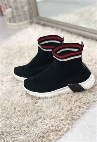 BLACK CHUNKY SOLE HIGH RUNNER SOCK TRAINERS