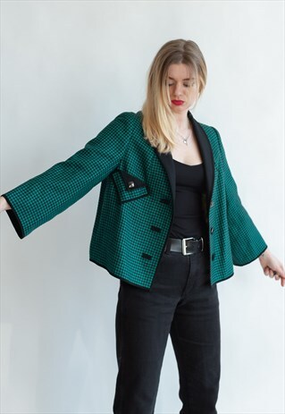 VINTAGE 80S BLAZER IN CHECKERED GREEN AND FLARE POCKETS
