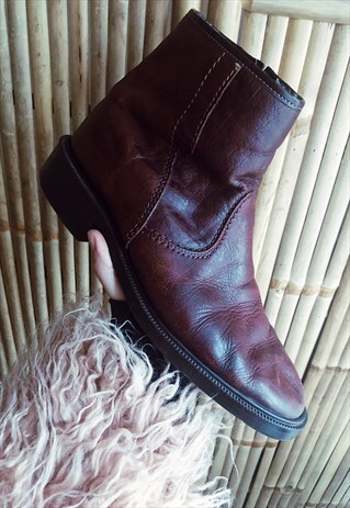 VINTAGE 1970S INSPIRED BURGUNDY BOOTS