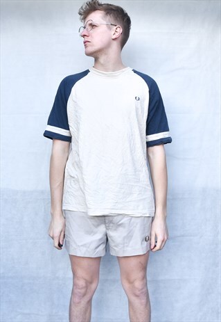 FRED PERRY VINTAGE TRACK LAUREL T SHIRT SIZE L