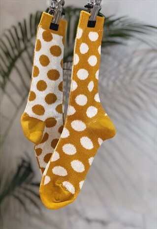 MUSTARD CONTRAST POLKA DOT SOCKS
