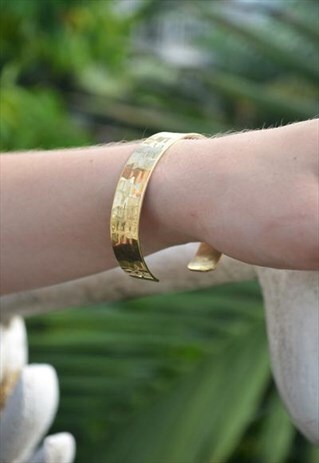 SIMPLE BANGLE BRACELET GOLD