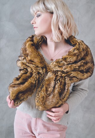 VINTAGE FAUX FUR EVENING SHAWL IN BROWN