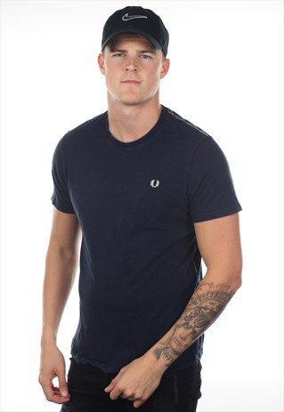 VINTAGE FRED PERRY SMALL LOGO T SHIRT