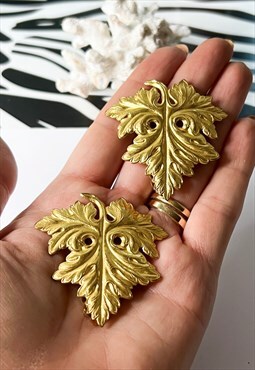 1980's Gold Leaf Collar Clips