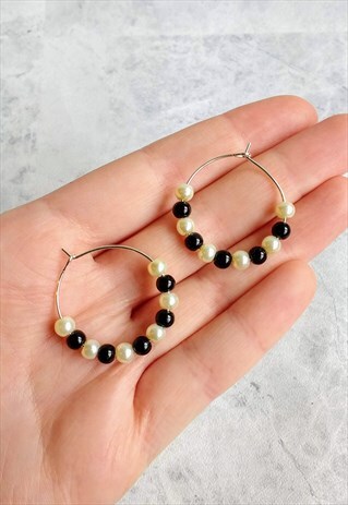 BLACK AND WHITE FAUX PEARL HOOP EARRINGS