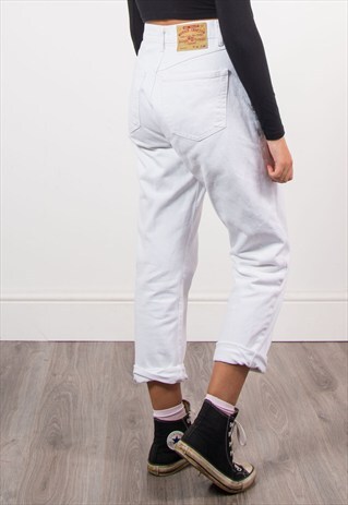 90'S VINTAGE WHITE MOM HIGH WAIST JEANS