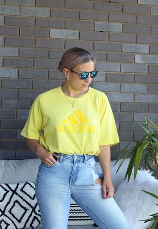 VINTAGE Y2K ADIDAS OVERSIZED YELLOW T SHIRT