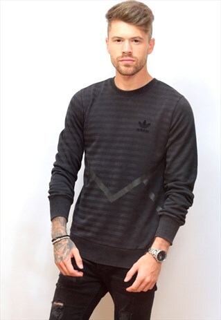 VINTAGE FADED BLACK ADIDAS SWEATSHIRT