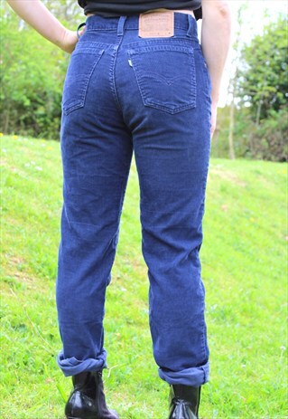 VINTAGE 90S LEVI'S MOM JEANS - SIZE 8/10 - USA - HIGH WAIST