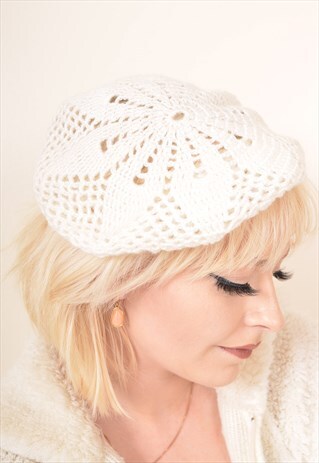 VINTAGE CROCHET BERET HAT IN WHITE