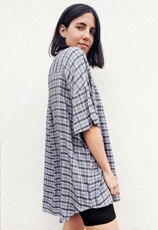 VINTAGE BENETTON CHECKERED OVERSIZED SHIRT