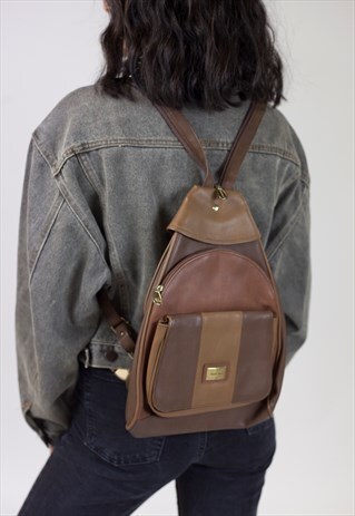 VINTAGE DAVID JONES BROWN LEATHER BACKPACK