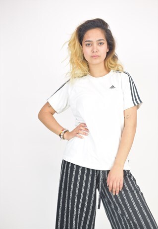 VINTAGE 90'S ADIDAS T-SHIRT