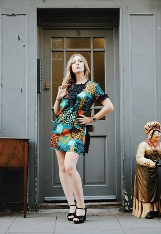 SUPER CUTE PRINT MOD 1960S MINIDRESS