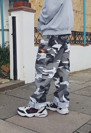 FMC BAGGY CARGO TROUSERS CAMO GREY